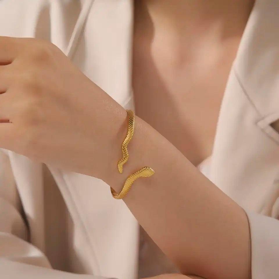 BRACELETE HORUS MEDUZA - Loja Virtual